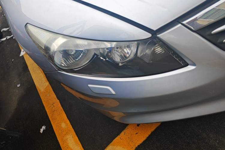 Used Honda Accord 2011 2.4L EX Right Front Headlight