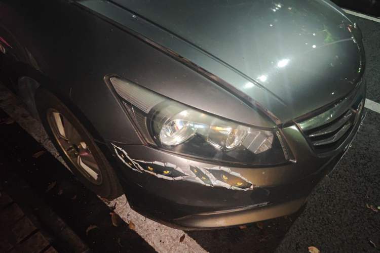 Used Honda Accord 2011 2.0L EX Right Front Headlight