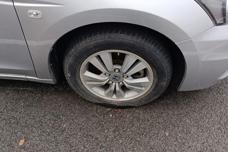 Used Honda Accord 2011 2.0L EX Right Front Wheel Hub