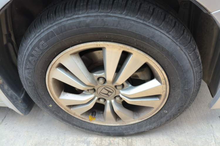 Used Honda Accord 2011 2.4L LX Right Front Wheel Hub
