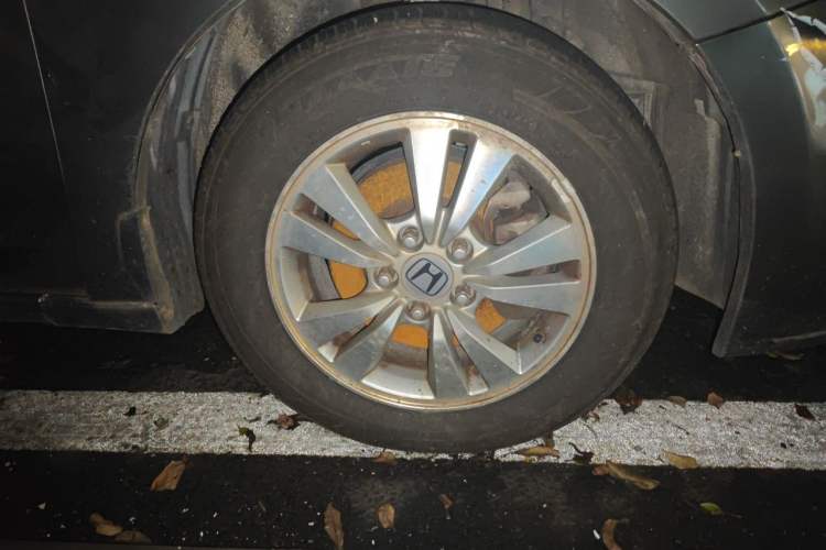 Used Honda Accord 2011 2.0L EX Right Front Wheel Hub