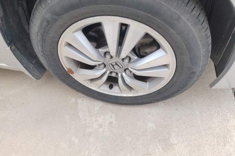 Used Honda Accord 2011 2.4L LX Right Front Wheel Hub
