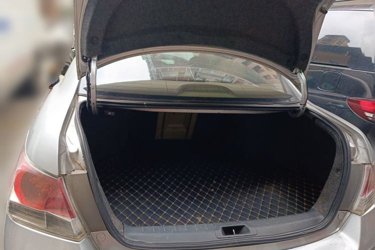 Used Honda Accord 2011 2.4L EX Trunk