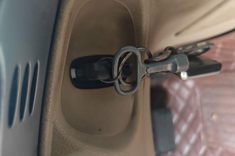 Used Honda Accord 2011 2.4L EX Vehicle Key