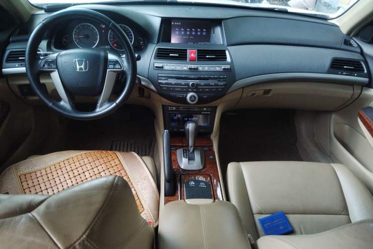 Used Honda Accord 2011 2.4L EX Center Console