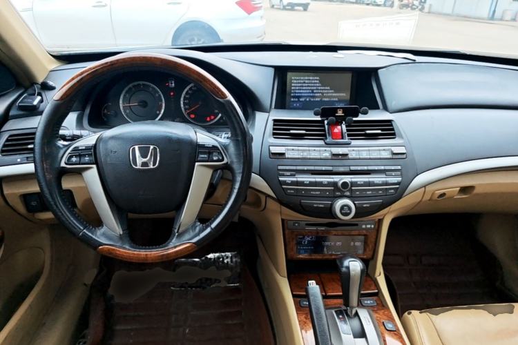 Used Honda Accord 2011 2.4L EX Center Console