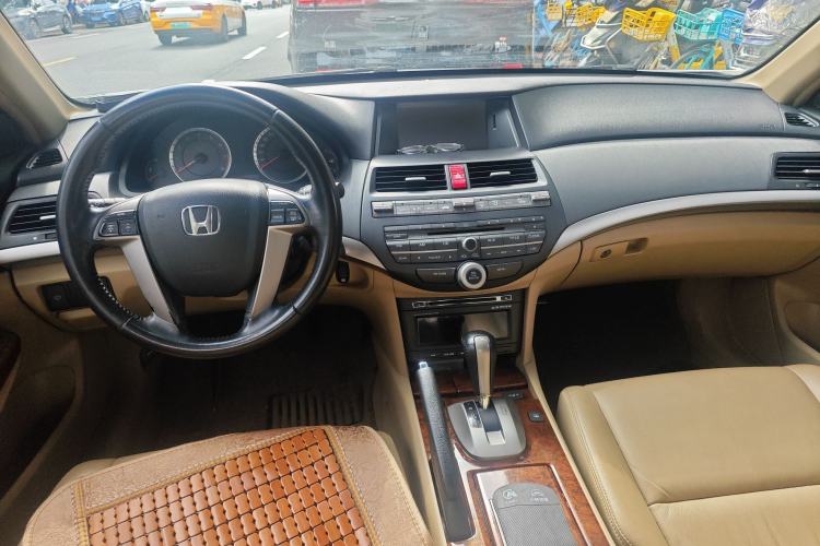 Used Honda Accord 2011 2.4L EX Center Console