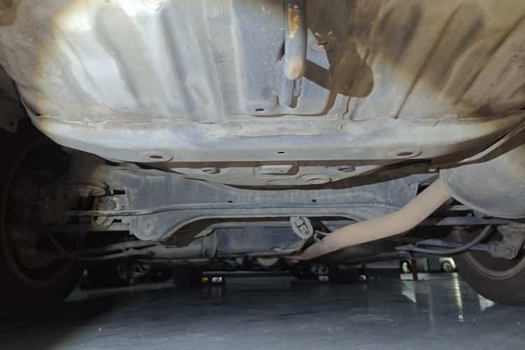 Used Honda Accord 2011 2.4L EX Chassis Rear