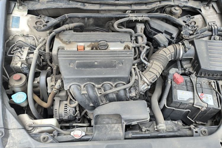 Used Honda Accord 2011 2.4L EX Engine Bay