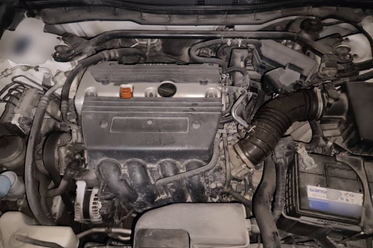 Used Honda Accord 2011 2.4L EX Engine Bay