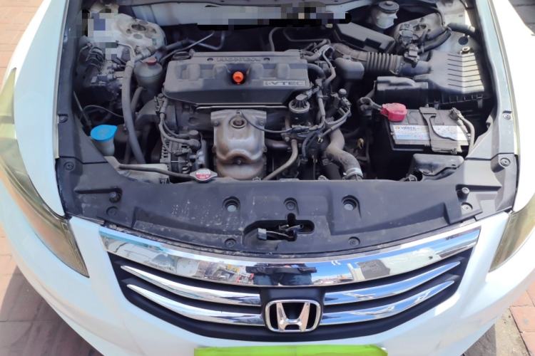 Used Honda Accord 2011 2.0L EX Engine Bay
