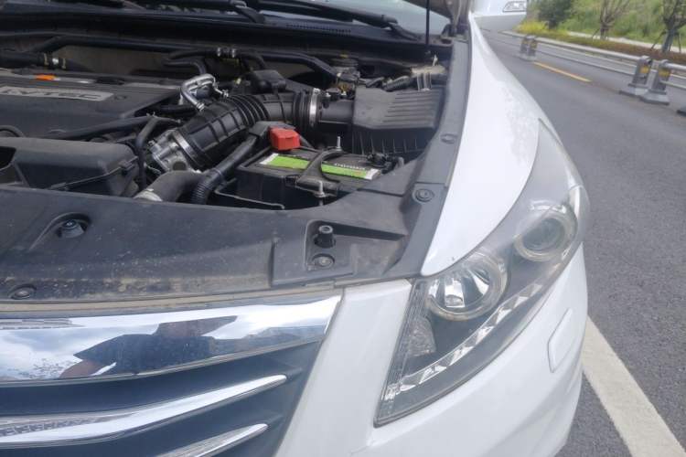 Used Honda Accord 2011 2.4L EX Engine Bay Left