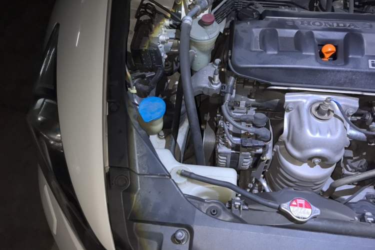 Used Honda Accord 2011 2.0L EX Navi Engine Bay Right