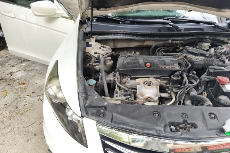 Used Honda Accord 2011 2.0L EX Engine Bay Right