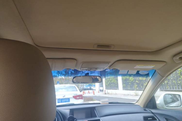 Used Honda Accord 2011 2.4L EX Headliner