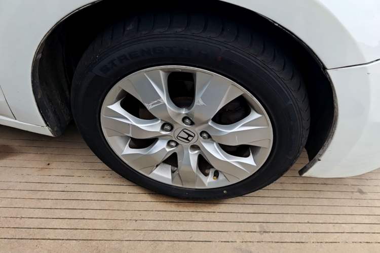 Used Honda Accord 2011 2.4L EX Right Front Wheel Hub