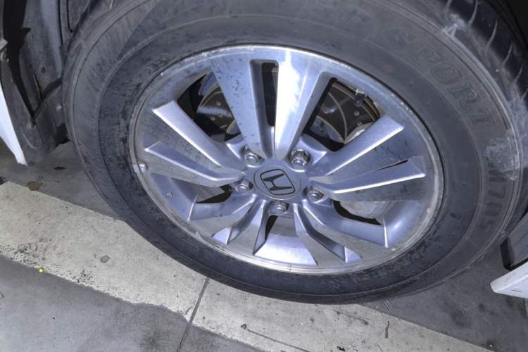 Used Honda Accord 2011 2.0L EX Navi Right Front Wheel Hub