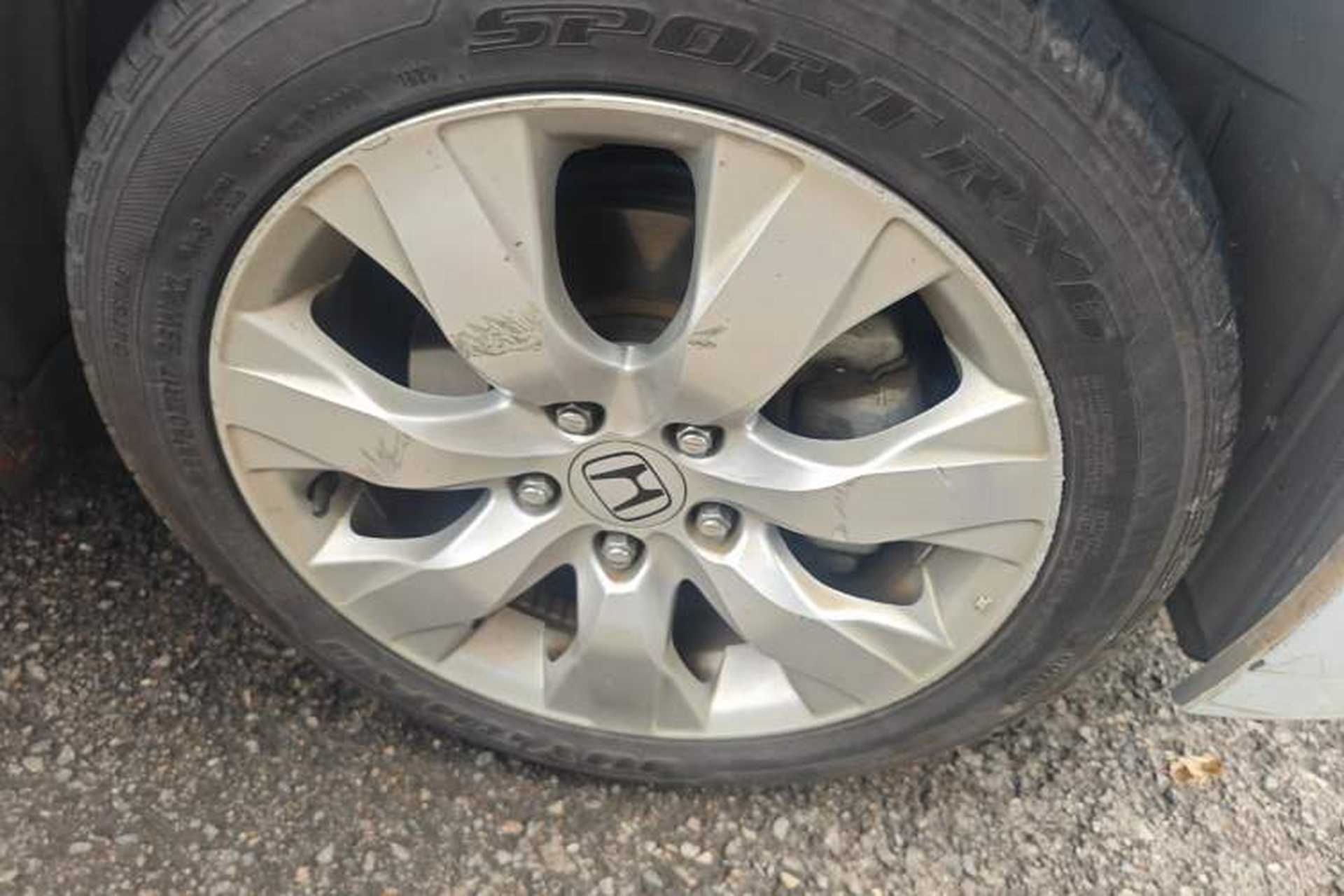 Used Honda Accord 2011 2.4L EX Right Front Wheel Hub
