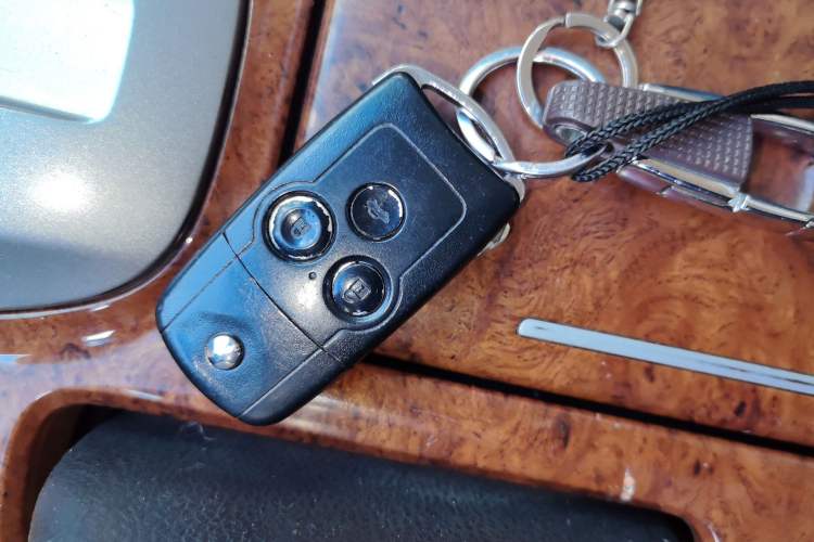 Used Honda Accord 2011 2.0L EX Vehicle Key