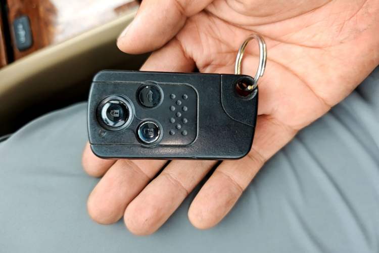 Used Honda Accord 2011 2.4L EX Vehicle Key