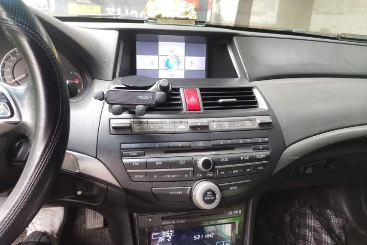 Used Honda Accord 2012 2.4L SE Audio And AC Panel