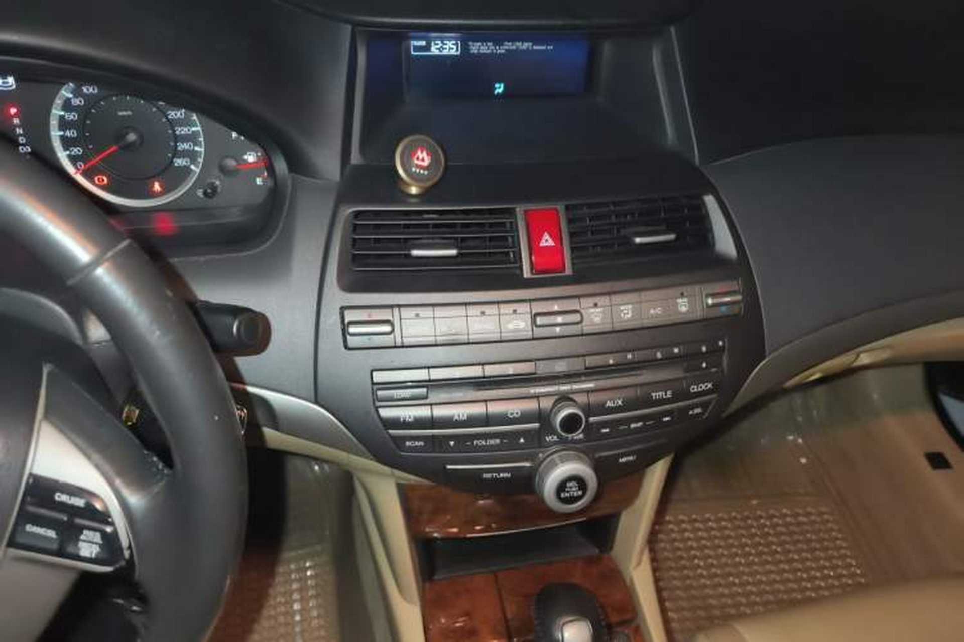 Used Honda Accord 2012 2.0L SE Audio And AC Panel