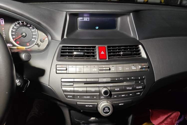 Used Honda Accord 2012 2.0L SE Audio And AC Panel