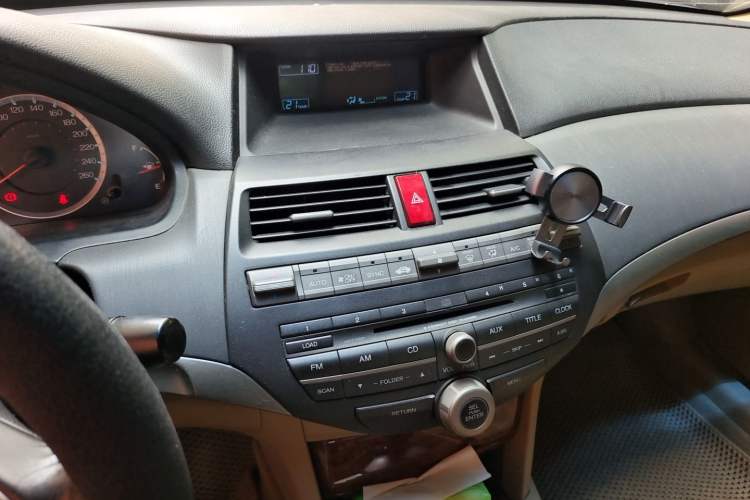 Used Honda Accord 2012 2.0L SE Audio And AC Panel