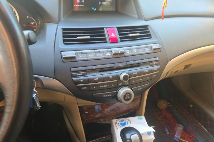 Used Honda Accord 2012 2.0L SE Audio And AC Panel