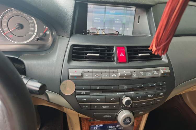 Used Honda Accord 2012 2.4L SE Audio And AC Panel