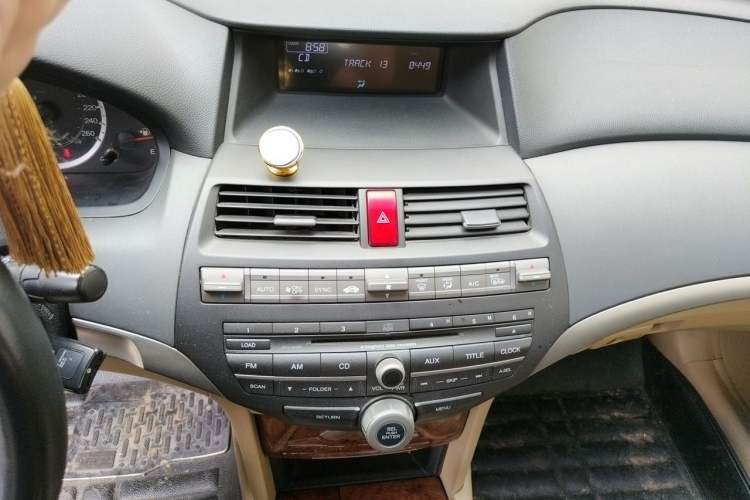 Used Honda Accord 2012 2.0L SE Audio And AC Panel