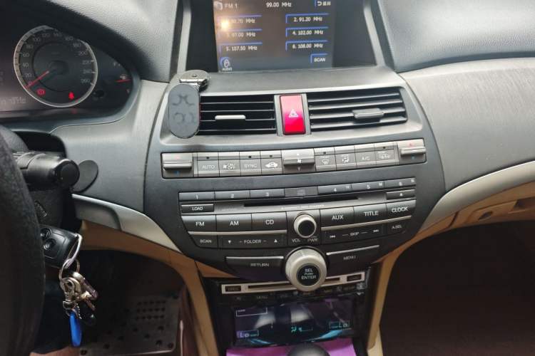 Used Honda Accord 2012 2.0L SE Audio And AC Panel