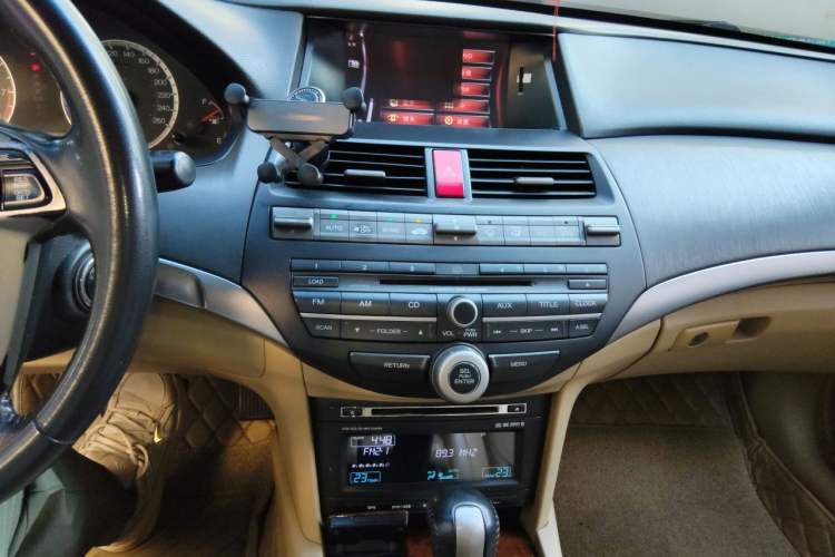 Used Honda Accord 2012 2.0L SE Audio And AC Panel