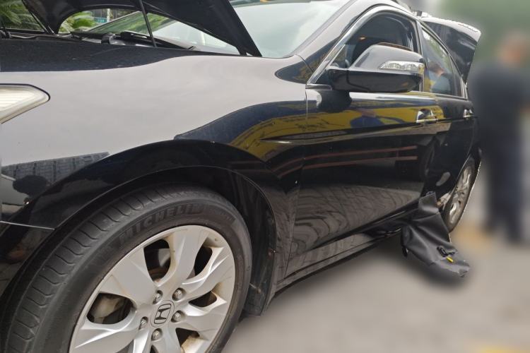 Used Honda Accord 2012 2.4L SE Guazi used car, China used car export, Used car for sale, Used Honda cars, Cheapest cars for sale