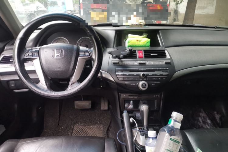 Used Honda Accord 2012 2.4L SE Center Console