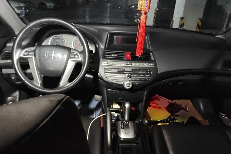 Used Honda Accord 2012 2.0L SE Center Console