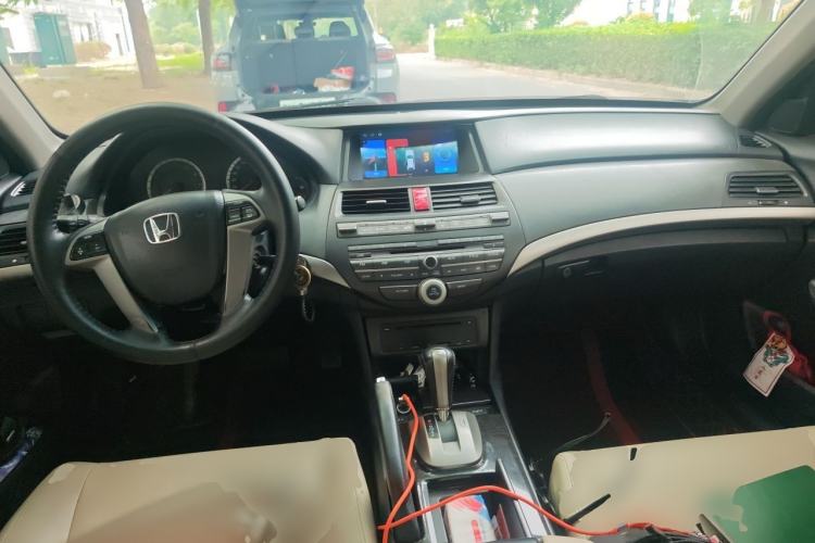 Used Honda Accord 2012 2.4L LX Center Console