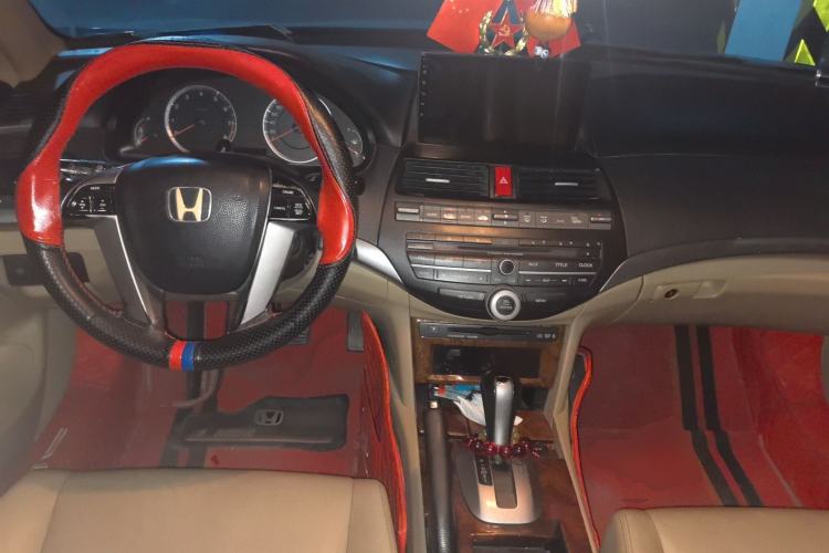 Used Honda Accord 2012 2.0L SE Center Console