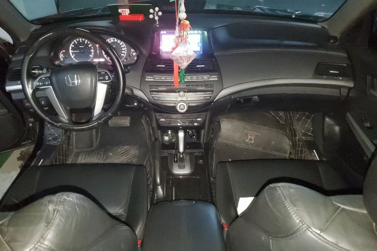 Used Honda Accord 2012 2.4L SE Center Console