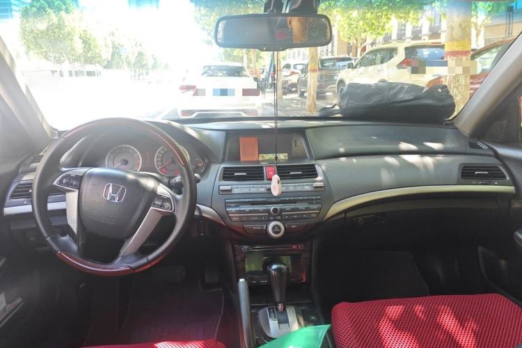 Used Honda Accord 2012 2.4L SE Center Console