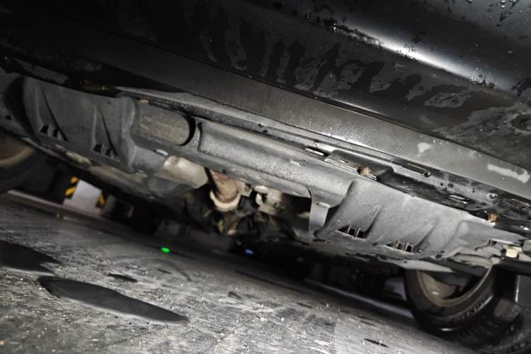 Used Honda Accord 2012 2.0L SE Chassis Front