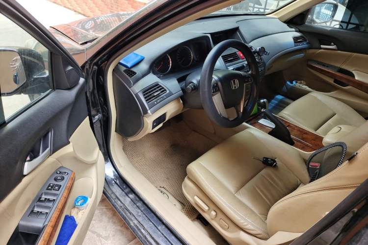 Used Honda Accord 2012 2.0L SE Driver Seat