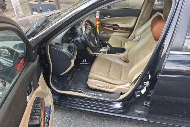 Used Honda Accord 2012 2.4L SE Driver Seat