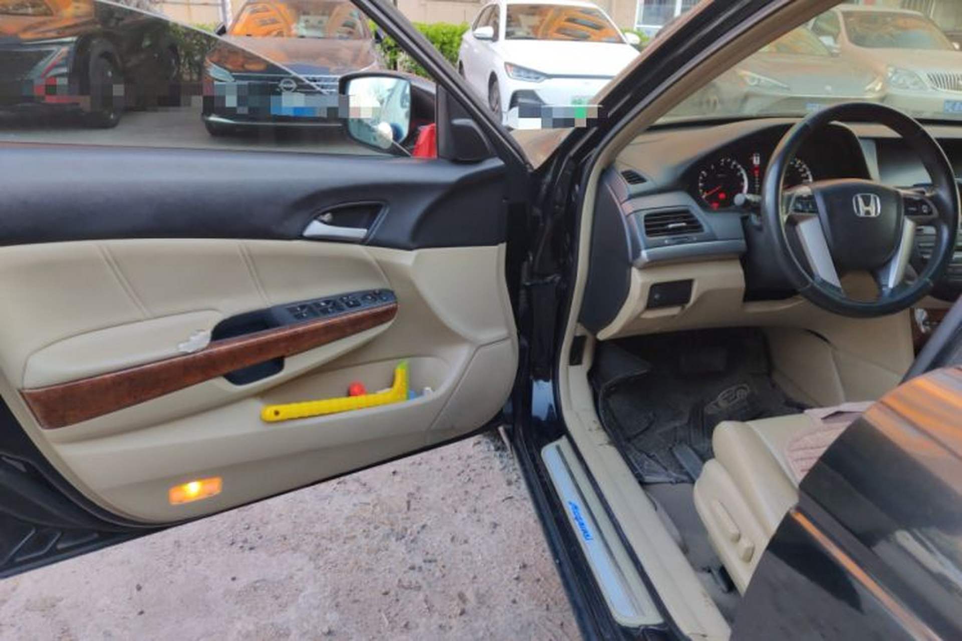 Used Honda Accord 2012 2.0L SE Driver Seat