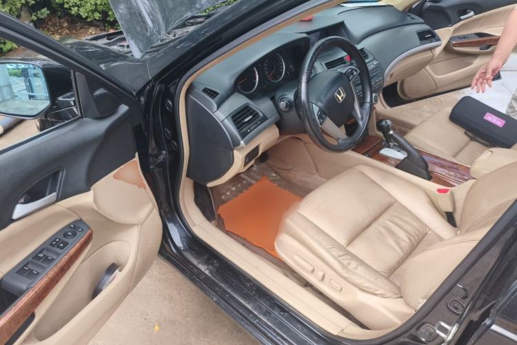 Used Honda Accord 2012 2.0L SE Driver Seat