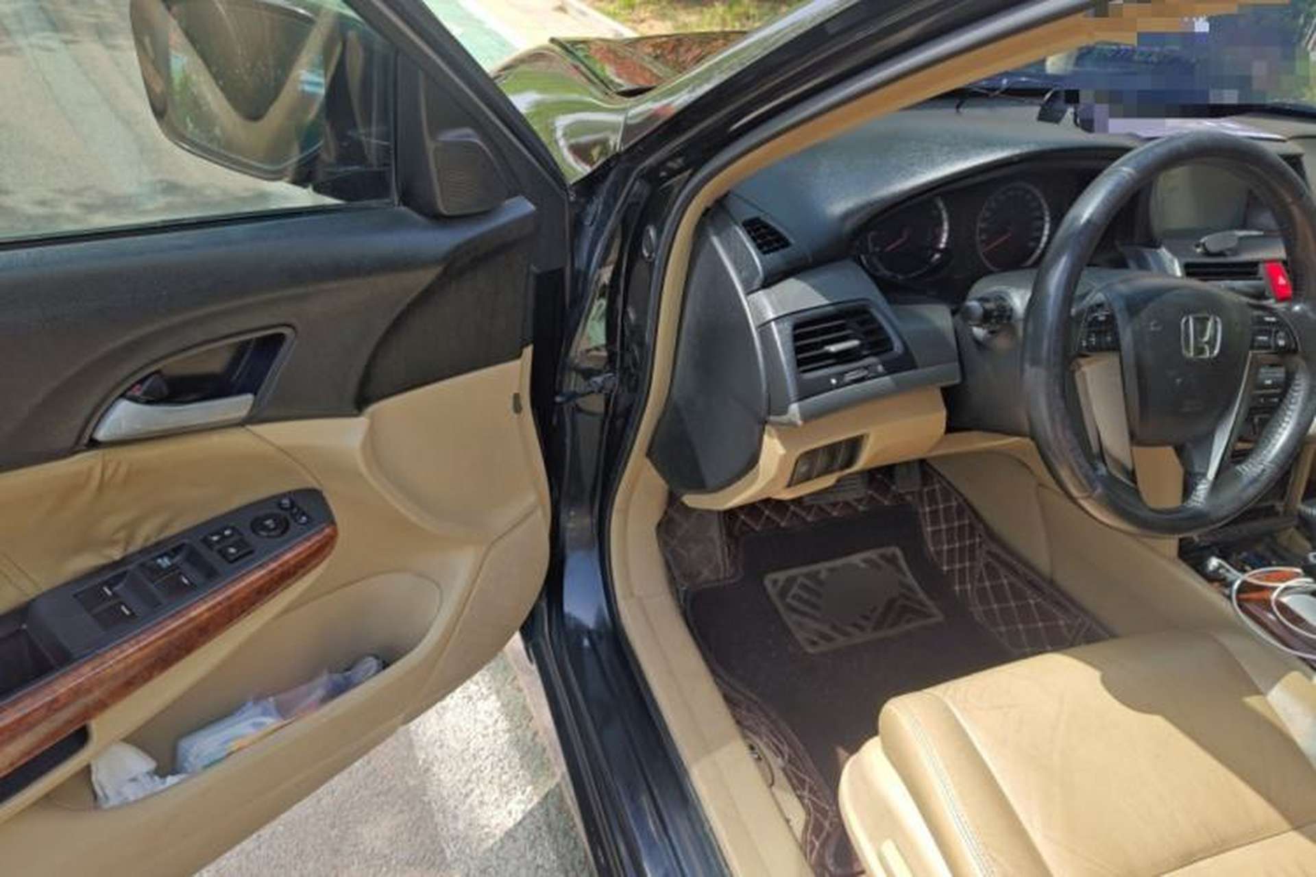 Used Honda Accord 2012 2.0L SE Driver Seat