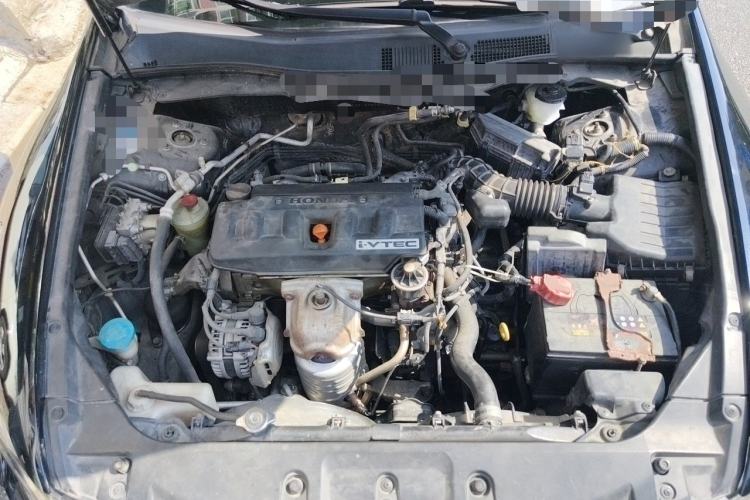 Used Honda Accord 2012 2.0L SE Engine Bay