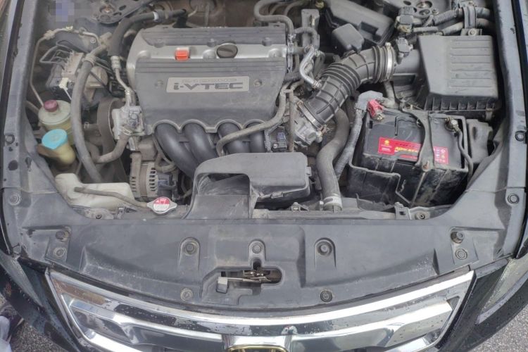 Used Honda Accord 2012 2.4L SE Engine Bay