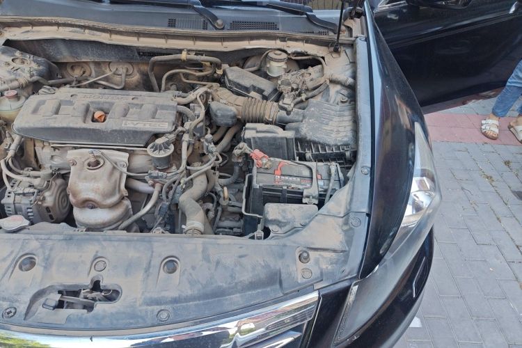 Used Honda Accord 2012 2.0L SE Engine Bay Left