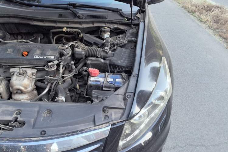 Used Honda Accord 2012 2.0L SE Engine Bay Left